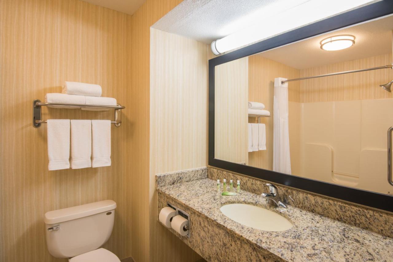 Holiday Inn Express Hotel & Suites Wauseon By Ihg Luaran gambar